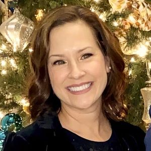 Meet your Posher, Leslie